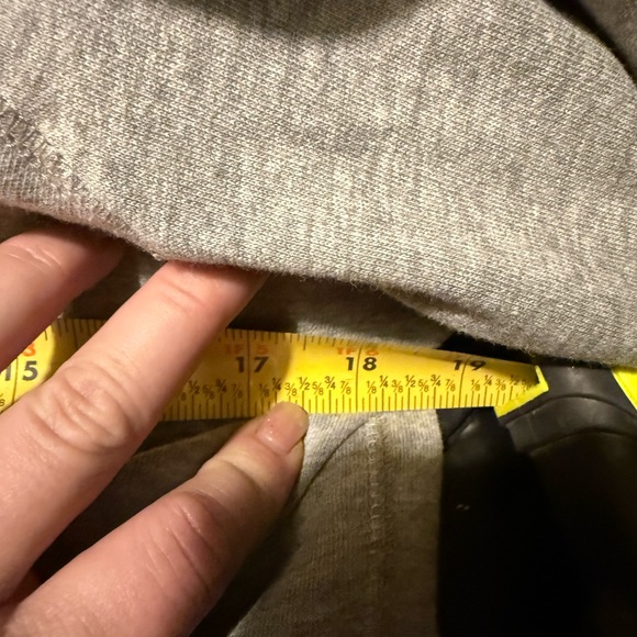 Gray Distressed Women's Top Sojara  size S with statement sequence lips on back - Picture 7 of 7